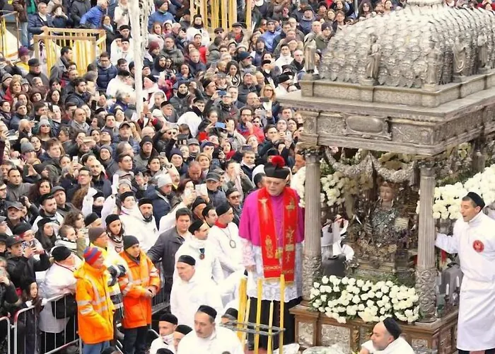 Quattro Canti 게스트하우스 4*